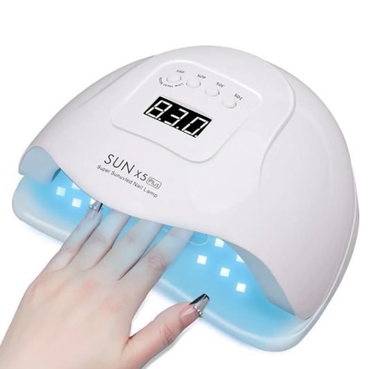 Nail Lamp in use